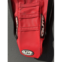 HOUSSE DE SELLE GUTS ROUGE